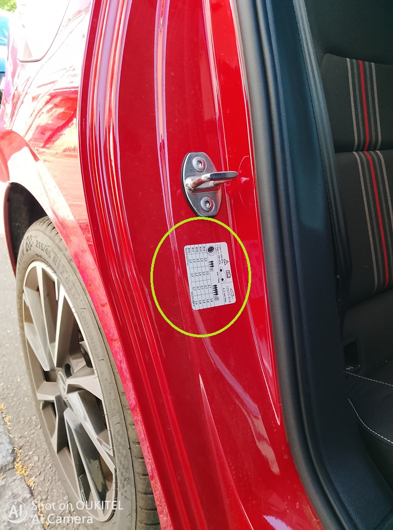 Pression des pneumatiques sur la porte arrière droite